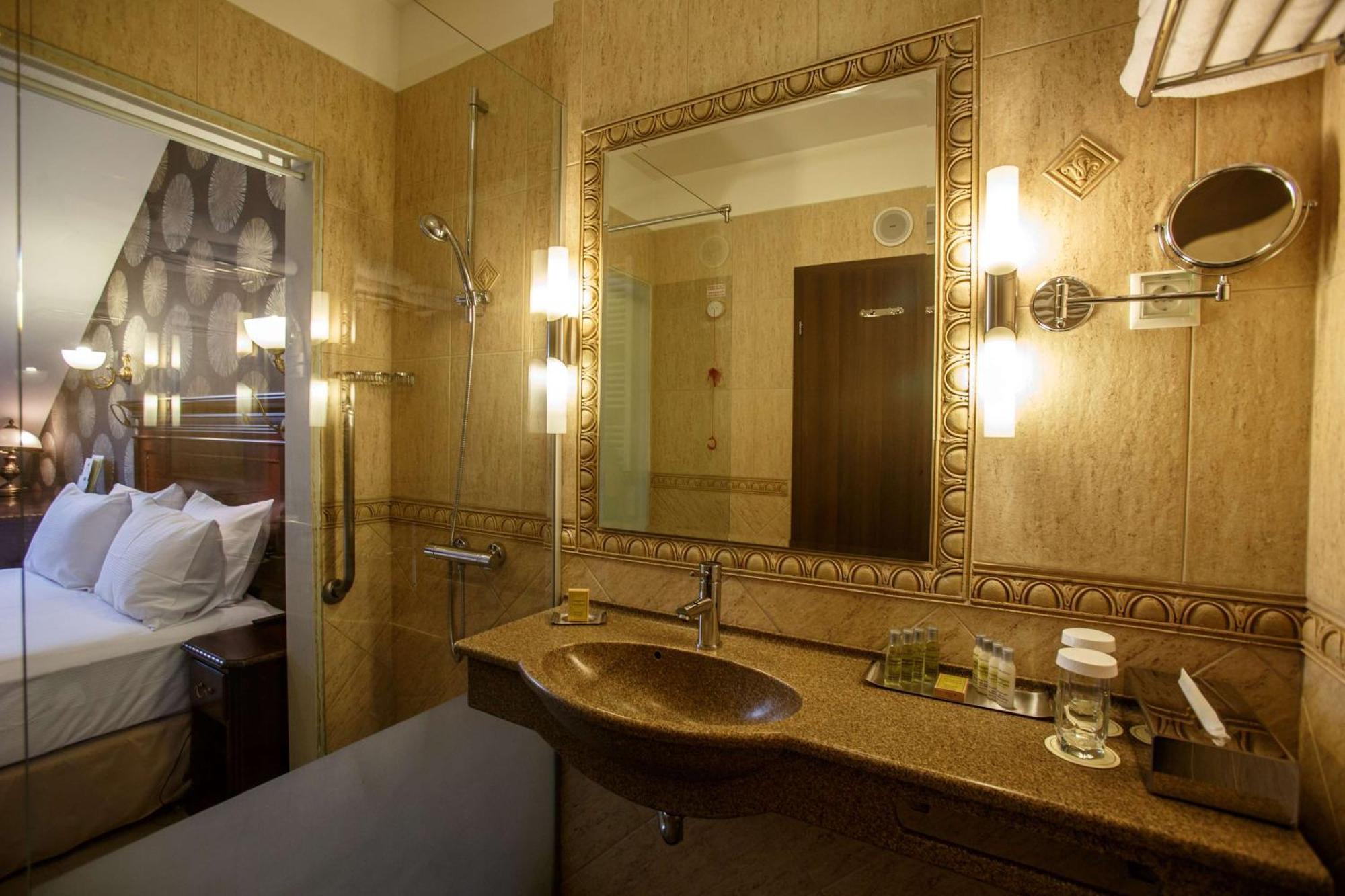 Doubletree By Hilton Hotel Sighisoara - Cavaler Eksteriør bilde